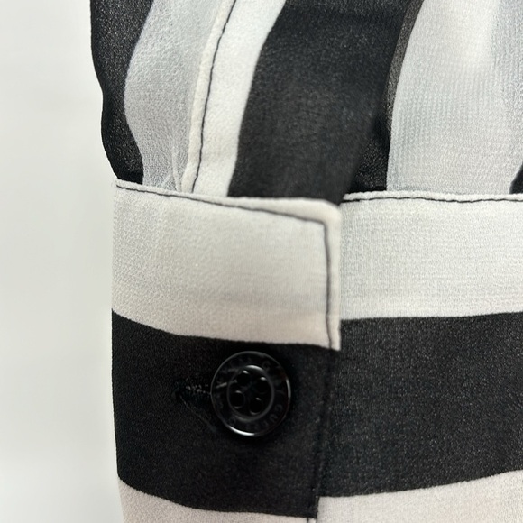 G by Guess women's black and white striped shirt size XS Stripe Beetlejuice - Picture 7 of 11